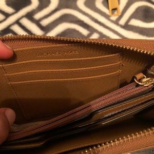 Medium MK wallet
